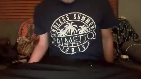 Snapshot of masculinehole chatting on 6, 11, 2025 Masculine Hole online show from 6, 11, 2025