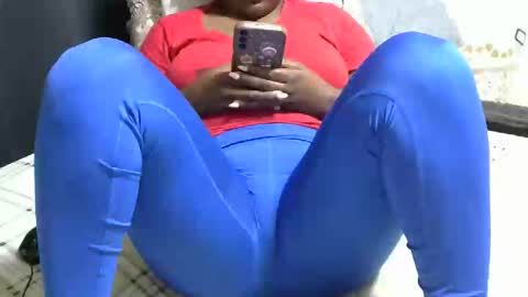 Snapshot of maseratty chatting on 24, 10, 2025 Cate online show from 24, 10, 2025