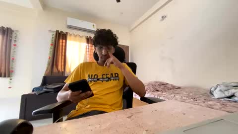 maskboyz2003 online show from 24, 9, 2025