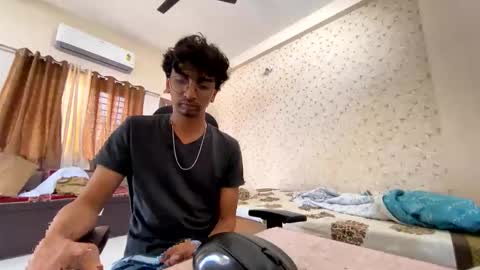 maskboyz2003 online show from 21, 10, 2025