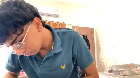 maskboyz2003 online show from 28, 11, 2025