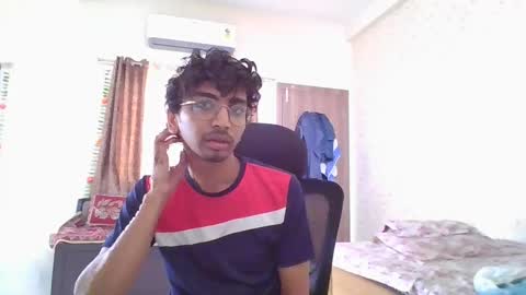 Snapshot of maskboyz2004 chatting on 28, 9, 2025 Mask Boy online show from 28, 9, 2025