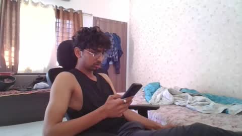 Snapshot of maskboyz2004 chatting on 1, 10, 2025 Mask Boy online show from 1, 10, 2025