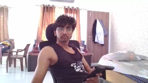 Snapshot of maskboyz2004 chatting on 6, 10, 2025 Mask Boy online show from 6, 10, 2025