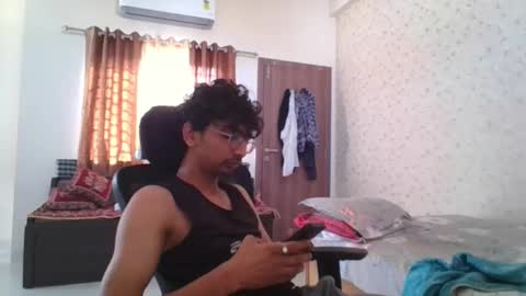 Snapshot of maskboyz2004 chatting on 8, 10, 2025 Mask Boy online show from 8, 10, 2025