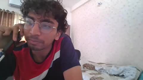 Snapshot of maskboyz2004 chatting on 23, 10, 2025 Mask Boy online show from 23, 10, 2025