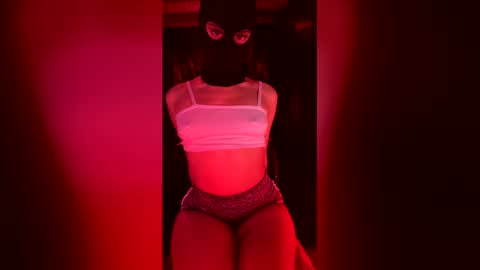 Snapshot of maskddcouple chatting on 6, 3, 2026 maskddcouple online show from 6, 3, 2026