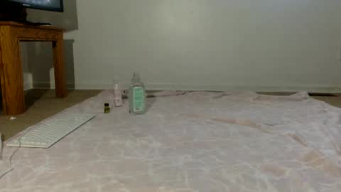 Masked Femboy online show from 26, 9, 2025