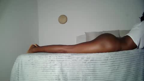 masked_shy_girl online show from 20, 4, 2026