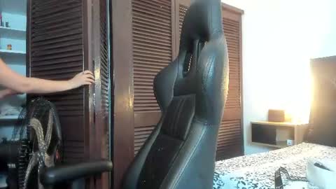 Snapshot of maskedgirl01 chatting on 29, 6, 2026 Scarlet online show from 29, 6, 2026