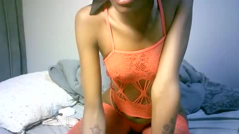 maskgang001 online show from 3, 10, 2025