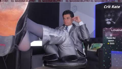 Snapshot of massimo_g chatting on 11, 11, 2025 I am Massimo online show from 11, 11, 2025