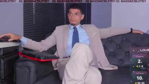 I am Massimo online show from 16, 12, 2025