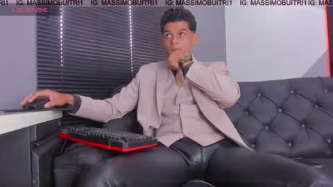 Snapshot of massimo_g chatting on 19, 6, 2026 I am Massimo online show from 19, 6, 2026