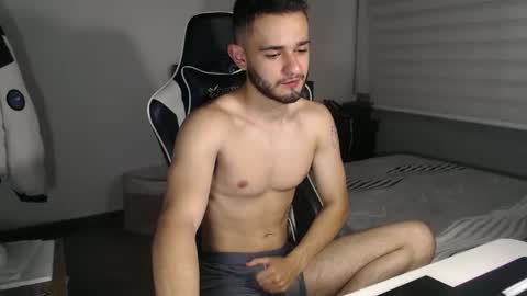 Snapshot of massimo_jiovano chatting on 3, 12, 2025 massimo online show from 3, 12, 2025