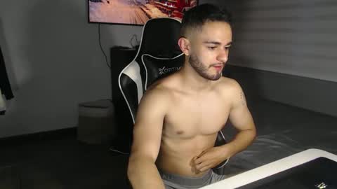 Snapshot of massimo_jiovano chatting on 13, 12, 2025 massimo online show from 13, 12, 2025