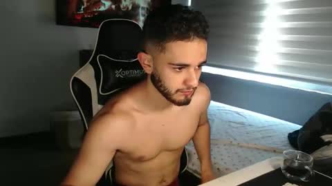 Snapshot of massimo_jiovano chatting on 6, 1, 2026 massimo online show from 6, 1, 2026