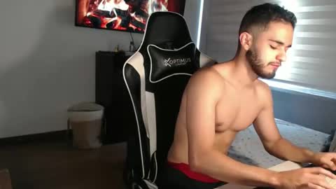 Snapshot of massimo_jiovano chatting on 8, 1, 2026 massimo online show from 8, 1, 2026