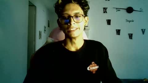 Massimo Alessandro online show from 6, 1, 2026