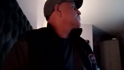 massivecock1980604187 online show from 19, 10, 2025