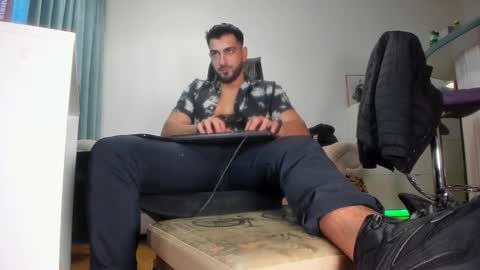 Snapshot of master9four chatting on 1, 10, 2025 Matthew online show from 1, 10, 2025