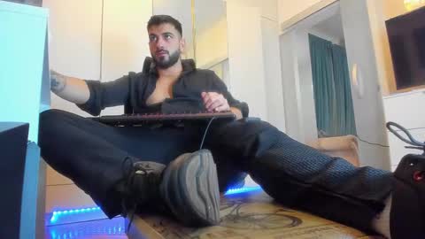 Snapshot of master9four chatting on 18, 10, 2025 Matthew online show from 18, 10, 2025