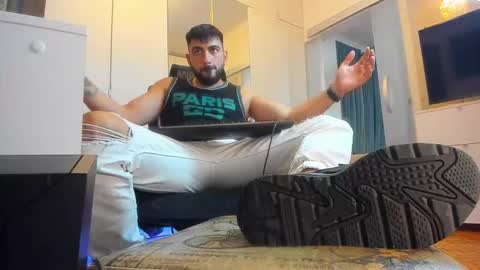 Snapshot of master9four chatting on 19, 10, 2025 Matthew online show from 19, 10, 2025