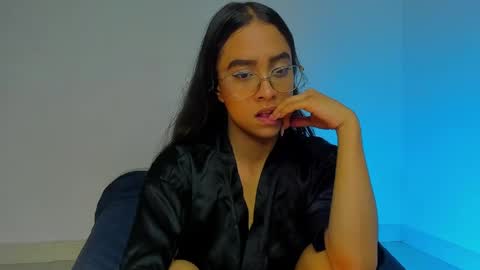 Snapshot of master_and_kami chatting on 27, 4, 2026 Kamila online show from 27, 4, 2026