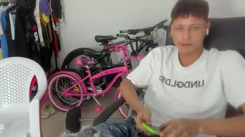 Snapshot of master_billy1 chatting on 3, 5, 2026 master_billy1 online show from 3, 5, 2026