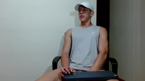 Snapshot of master_cossio chatting on 17, 1, 2025 Ethan Cossio online show from 17, 1, 2025