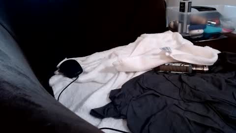 Snapshot of master_in_charge chatting on 20, 10, 2025 master_in_charge online show from 20, 10, 2025