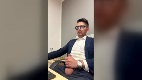 Snapshot of masterboss_fl chatting on 7, 5, 2026 Master Boss online show from 7, 5, 2026