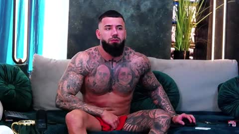 Snapshot of masterkingofmuscle chatting on 28, 1, 2025 masterkingofmuscle online show from 28, 1, 2025