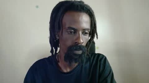 Snapshot of masterr_bate chatting on 25, 11, 2025 Marl online show from 25, 11, 2025