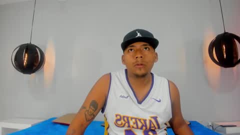 Snapshot of mastiv_1 chatting on 12, 1, 2025 mastiv_1 online show from 12, 1, 2025