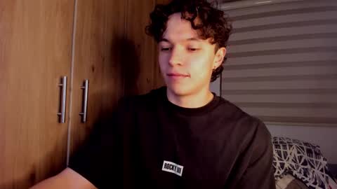 Snapshot of mastrangelo_x chatting on 10, 1, 2026 mastrangelo_x online show from 10, 1, 2026