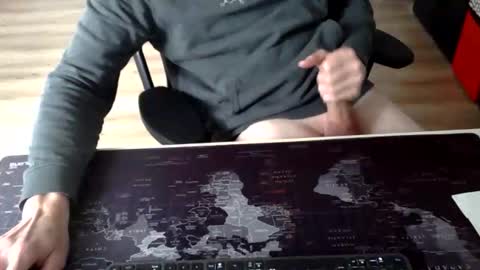 Snapshot of masturbatemindbreaker chatting on 14, 11, 2025 MasturbateMindbreaker online show from 14, 11, 2025