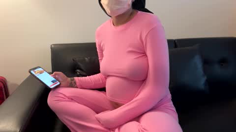 Snapshot of masturbatingmariamiller chatting on 1, 10, 2025 masturbatingmariamiller online show from 1, 10, 2025