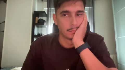 Aaron online show from 17, 10, 2025