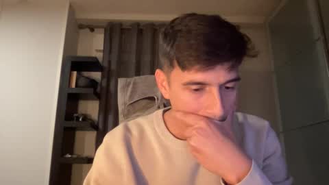 Aaron online show from 26, 10, 2025