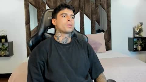 mateo_dilucajs1 online show from 28, 9, 2025