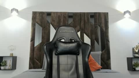 mateo_dilucajs1 online show from 27, 11, 2025