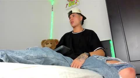 mateo_escobar online show from 10, 1, 2026