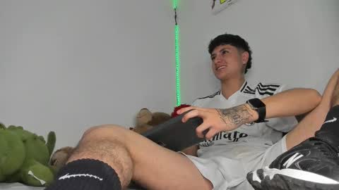 mateo_escobar online show from 24, 3, 2026