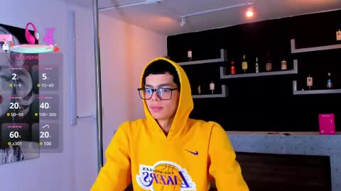 Snapshot of mateo_vegas chatting on 7, 3, 2025 Mateo online show from 7, 3, 2025