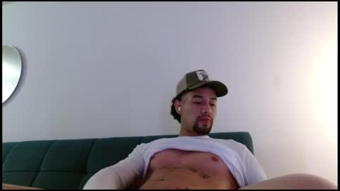Snapshot of mathew444 chatting on 28, 4, 2026 STRURIBE ON INSTAGRAM online show from 28, 4, 2026