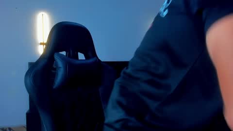 Mathew Flintt  online show from 1, 4, 2026