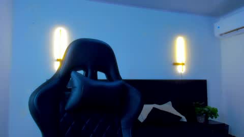Snapshot of mathew_flintt chatting on 22, 4, 2026 Mathew Flintt online show from 22, 4, 2026