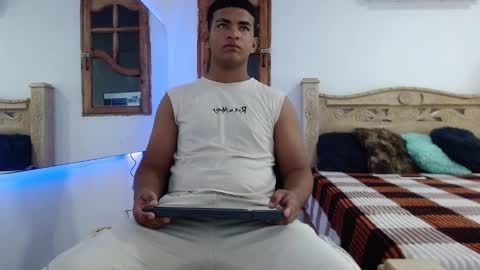 Snapshot of mathews__ chatting on 25, 11, 2025 mathews__ online show from 25, 11, 2025