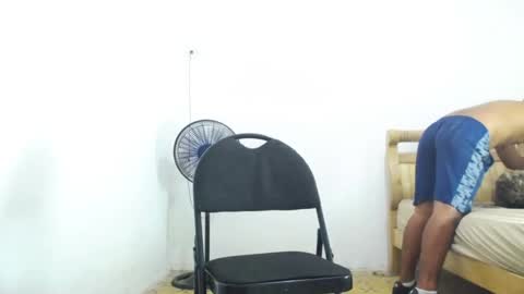 Snapshot of mathews__ chatting on 15, 12, 2025 mathews__ online show from 15, 12, 2025